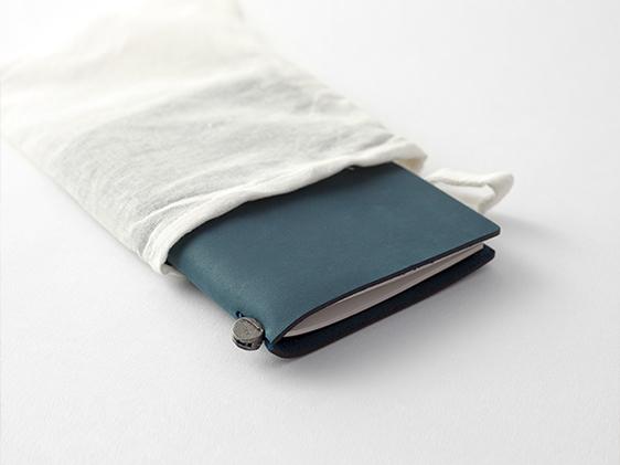 TRAVELER'S notebook Blue Passport Size