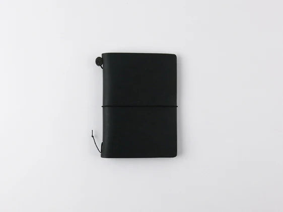 TRAVELER'S notebook Black Passport Size
